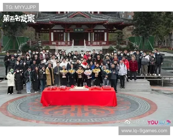 游戏即将关服我依然执着买房买装备感受虚拟世界最后的疯狂